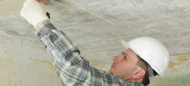 Как шпаклевать потолок под покраску своими руками?