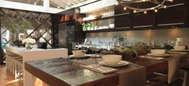 Дизайн и материал при современной отделке стен на кухне