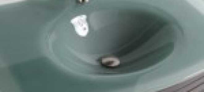 Раковина маленькая, да удаленькая: потому что для туалета