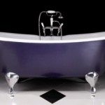 Ванна из чугуна в магазине