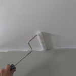 Побелка потолка в ванной