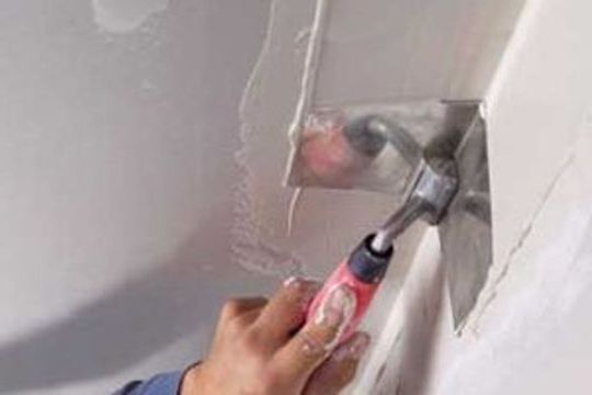 Шпаклевание углов гипсокартонного потолка