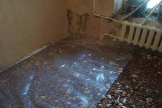 Гидроизоляция пола пленкой из полиэтилена