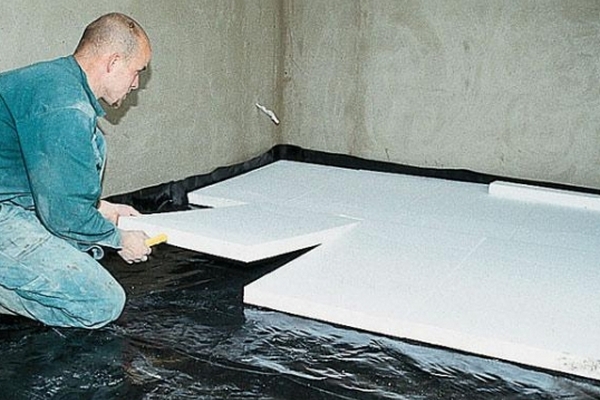 Укладка панелей утеплителя