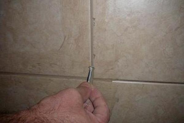 Профилирование швов при помощи фигурной лопатки