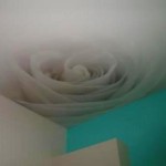 Цветовой вихрь на потолке